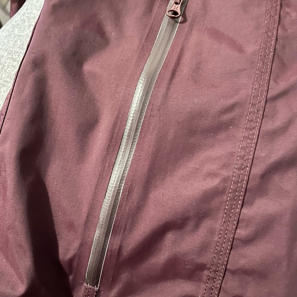 Lulu lemon rain jacket - Picture 6 of 7